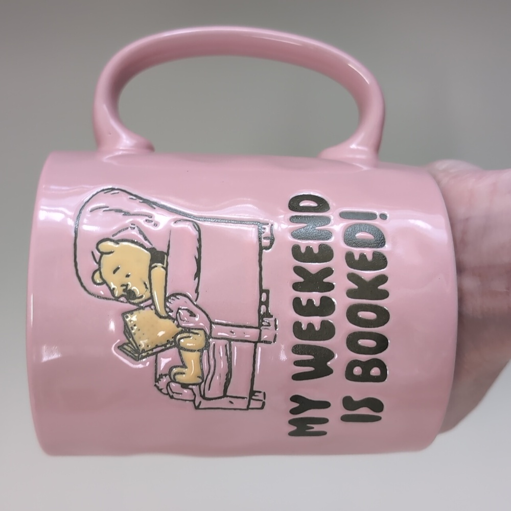 Disney Winnie The Pooh MY WEEKEND IS BOOKED Reading Pooh Bear Mug 🐻📚
